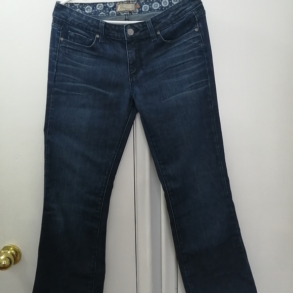 Paige Jeans with a slight flair - Picture 1 of 8